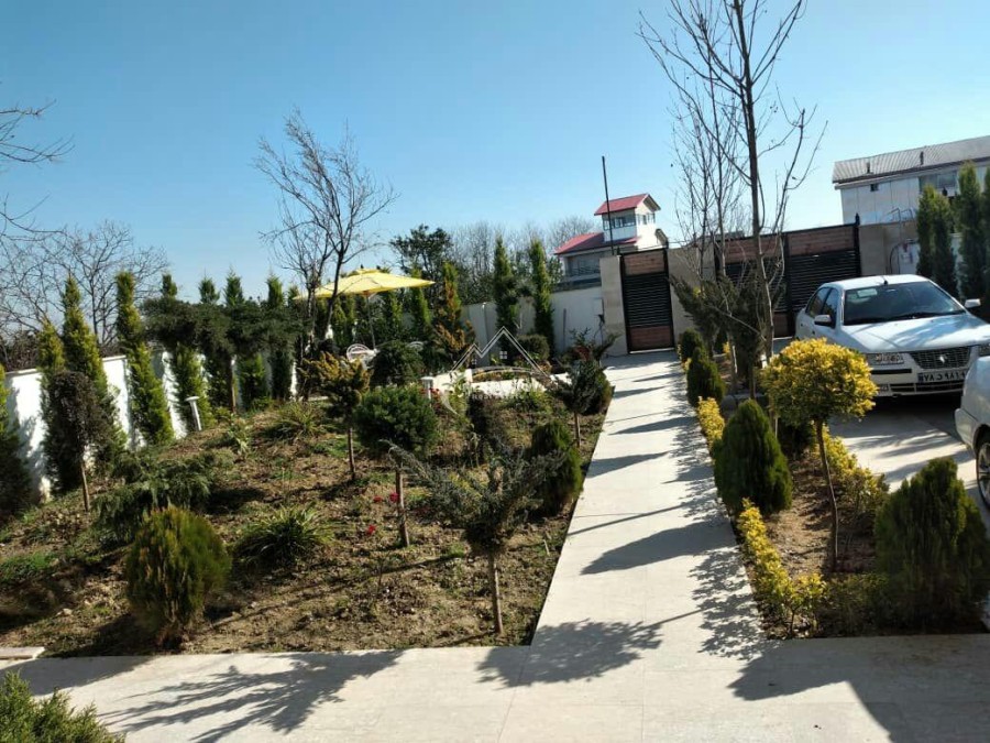 خرید ویلا مدرن با مبله زیر دامنه جنگل